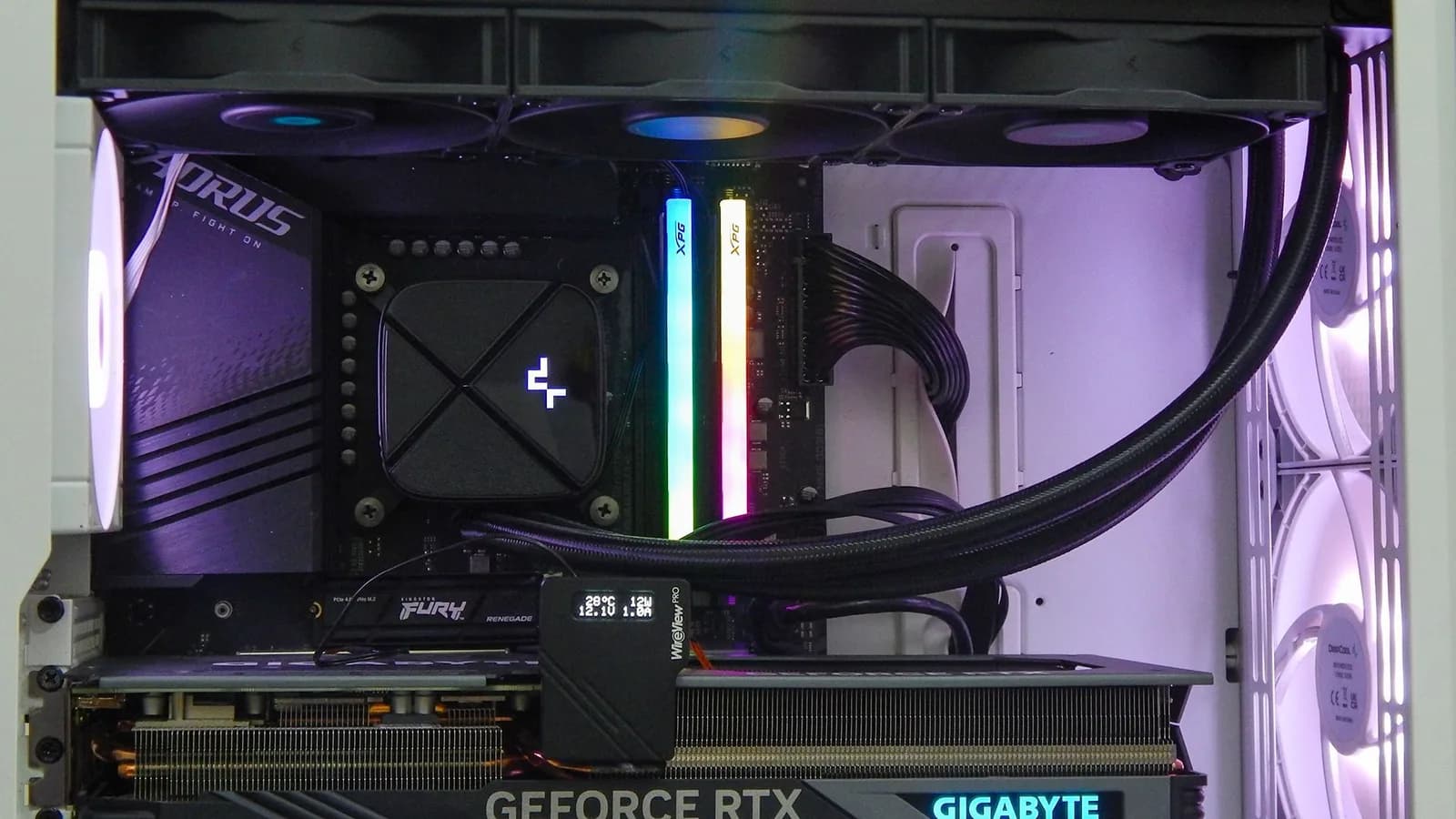 مراجعة مبرد DeepCool LS720S ZERO DARK
