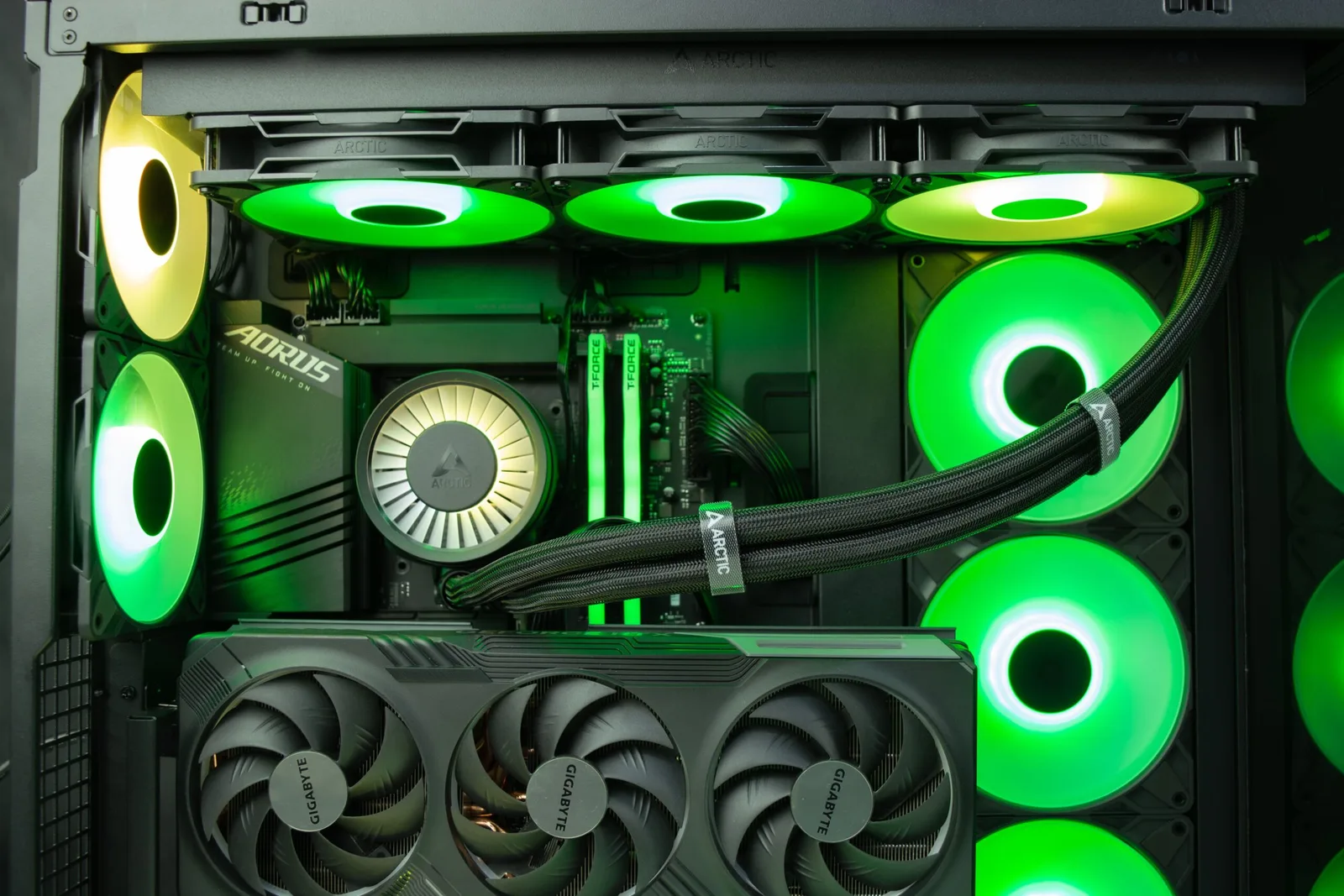 مراجعة مبرد Arctic Liquid Freezer III Pro 420 A-RGB