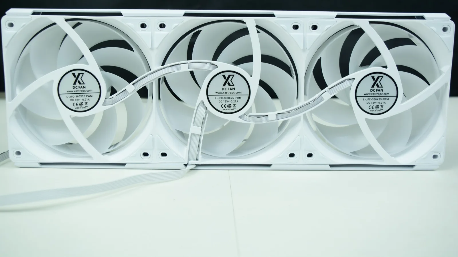 مراجعة مبرد Octant LC360 ARGB