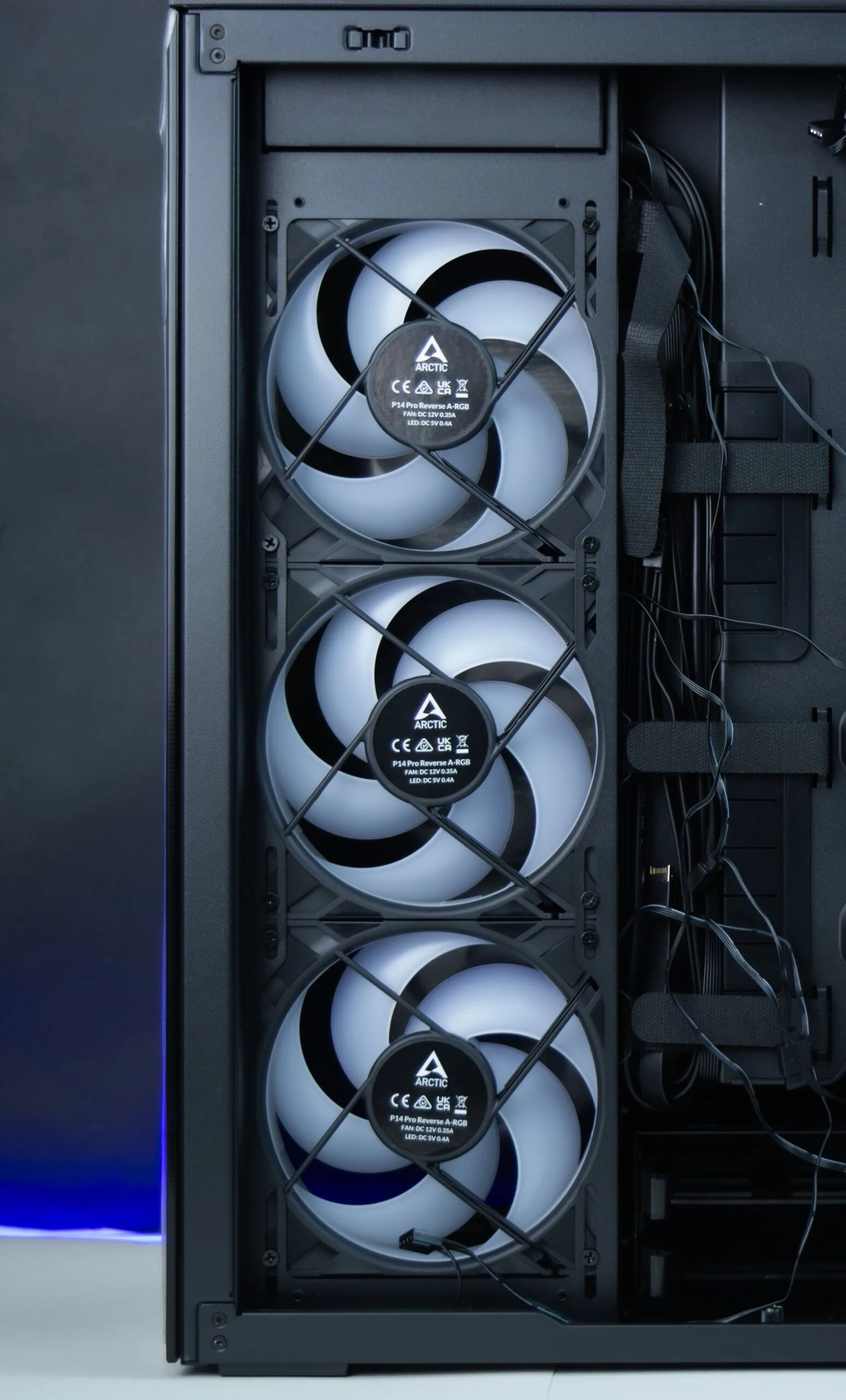 مراجعة صندوق الحاسب Arctic Xtender VG