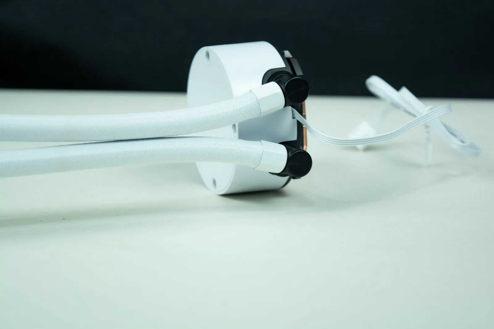 مراجعة مبرد Octant LC360 ARGB