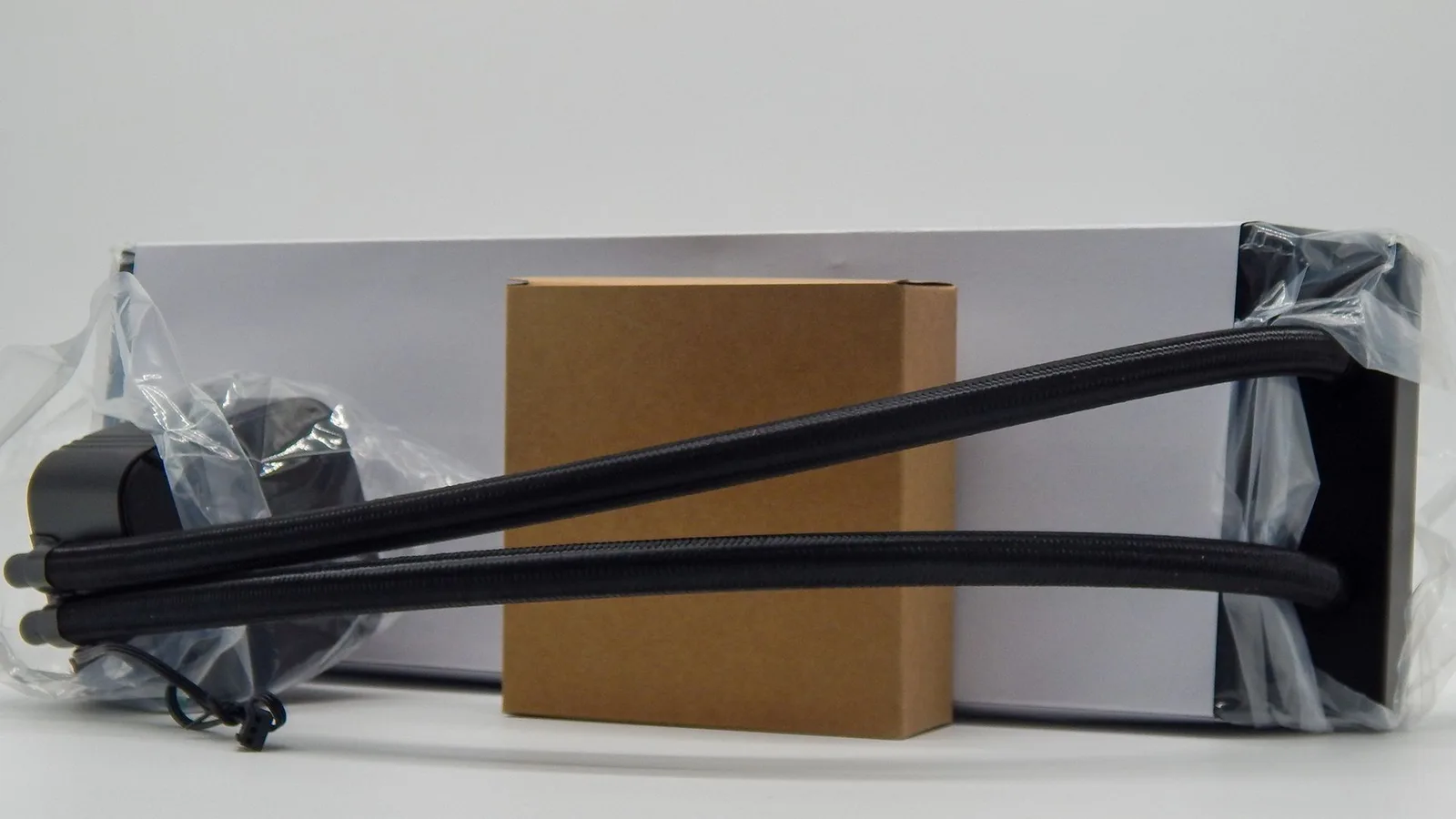 مبرد DeepCool LS720S ZERO DARK.