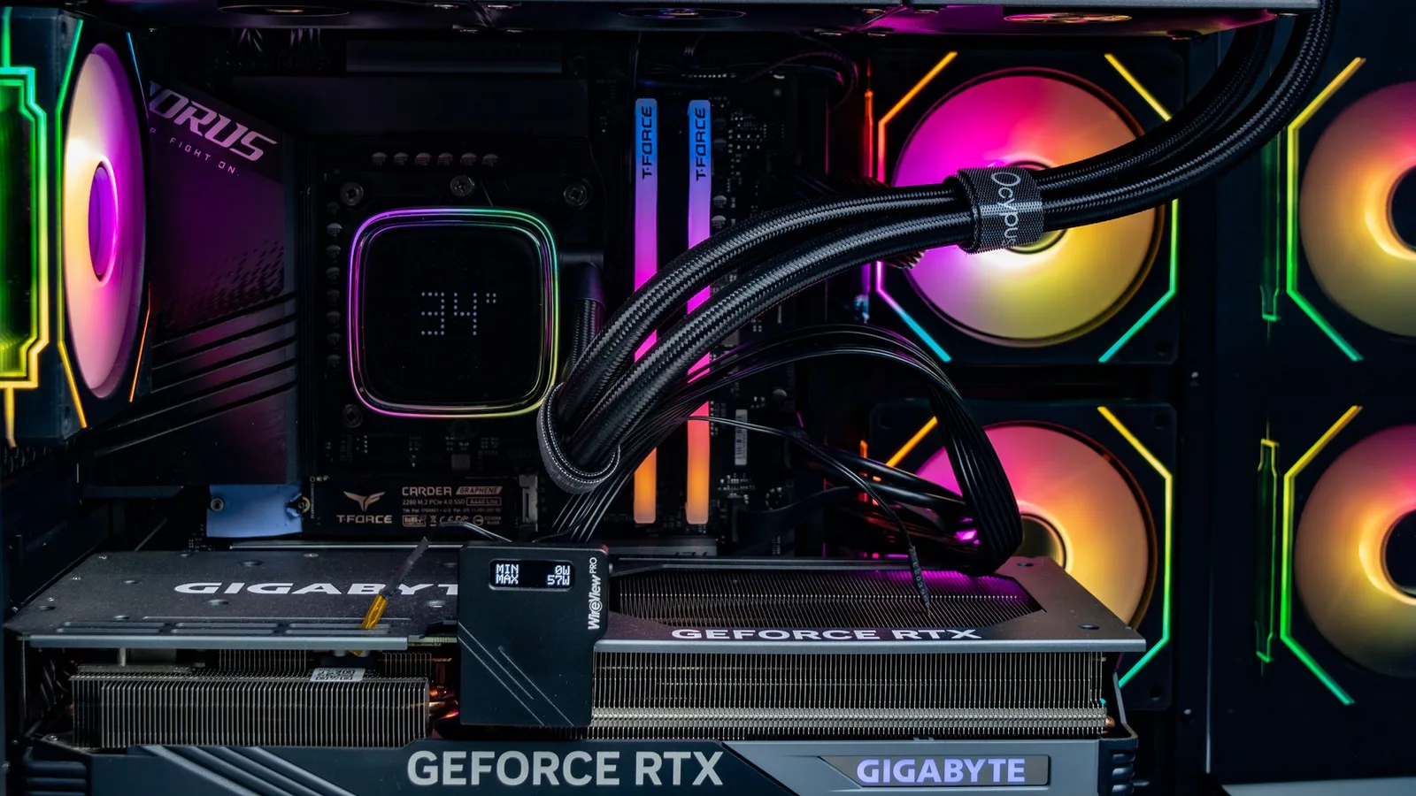 مراجعة ذاكرة T-Force DELTA DDR5 RGB 6000MHz