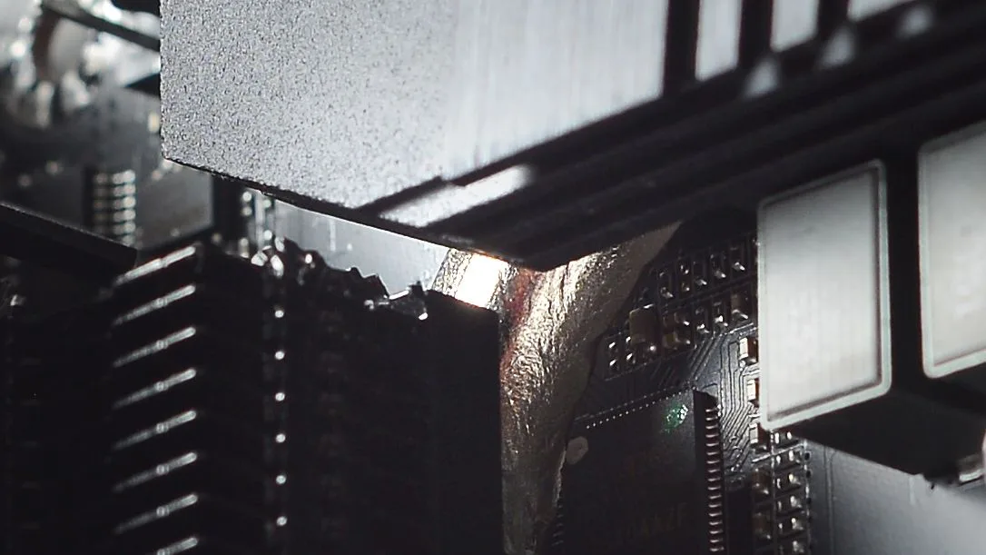 هي Direct Touch Heatpipe II الخاصة بـ التبريد.