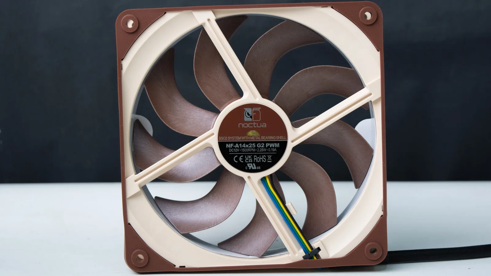 مراجعة مراوح NF-A14x25 G2 PWM