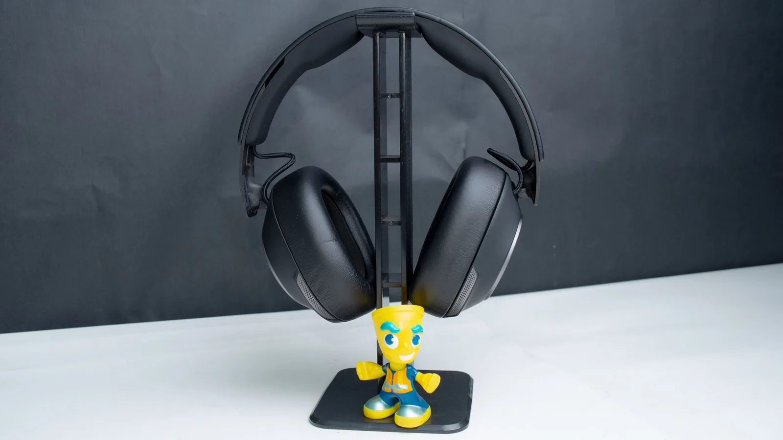 مراجعة سماعة Voyager Surround 80 UC Wireless