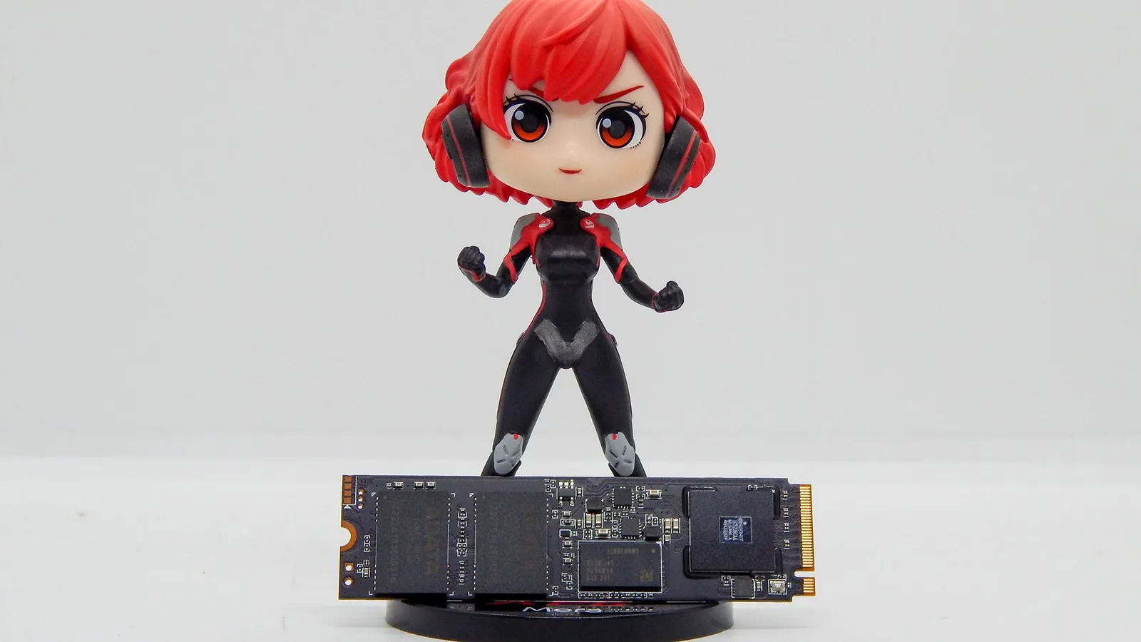 الجانب الأمامي لـ وحدة تخزين GAMMIX S70 BLADE PCIe 4.0 NVMe M.2