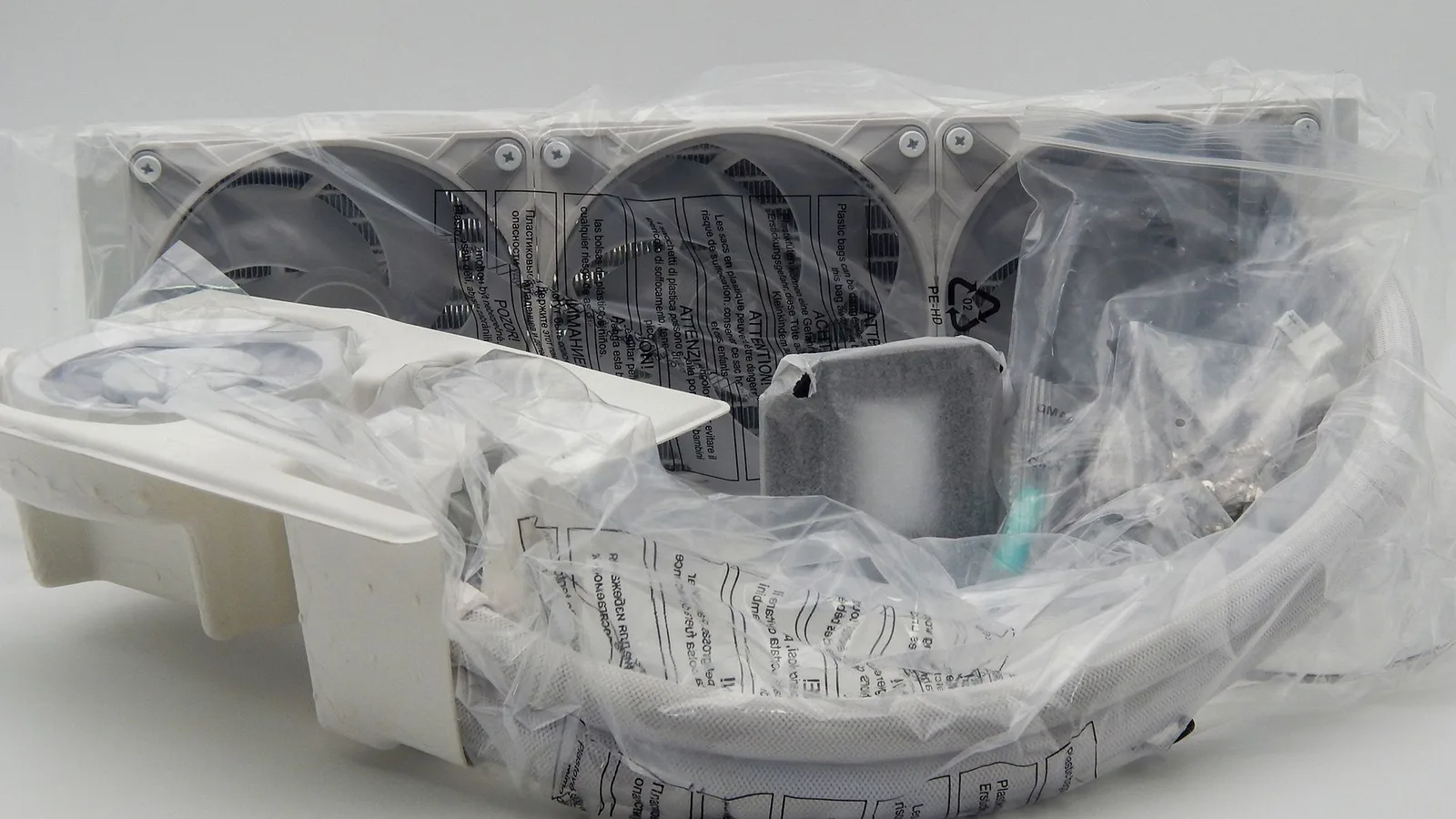 مبرد Arctic Liquid Freezer III 360 ARGB