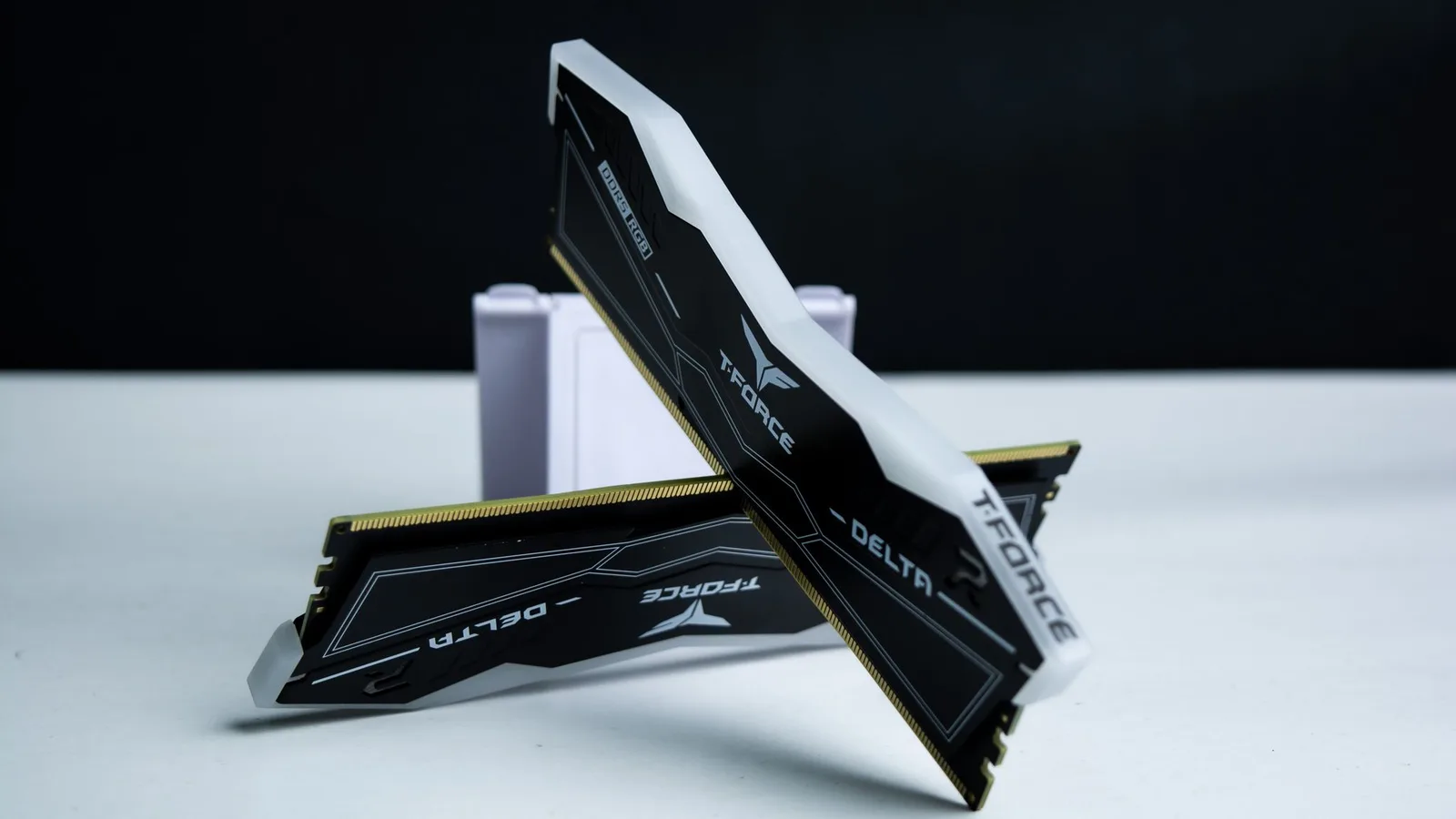مراجعة ذاكرة T-Force DELTA DDR5 RGB 6000MHz